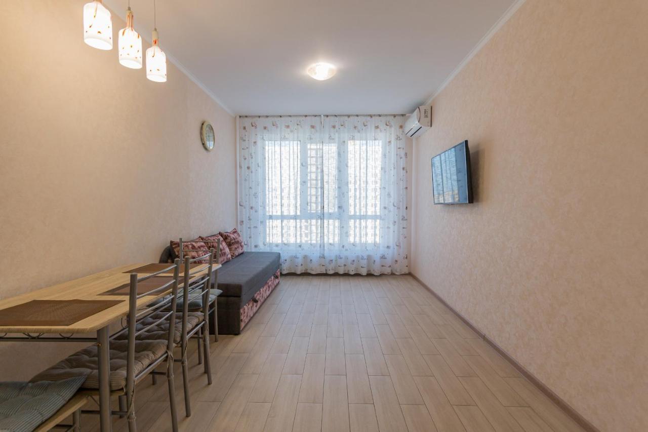 Уютная Квартира В Жк Острова Kryzhanivka Exterior foto